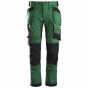 Snickers 6241 AllroundWork Stretch Werkbroek met Holsterzakken | Groen/Zwart | vooraanzicht